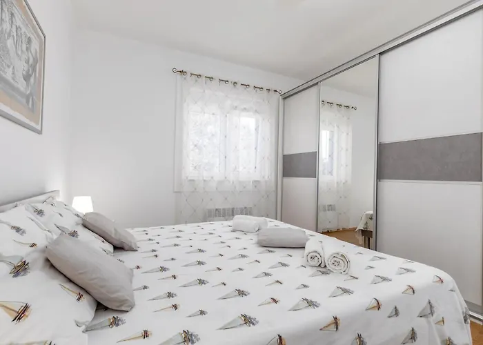 Sabi Relax Zone - Pool & Jacuzzi *