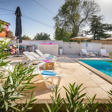 Lägenhet Sabi Relax Zone - Pool & Jacuzzi *