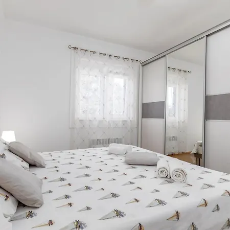 Sabi Relax Zone - Pool & Jacuzzi *