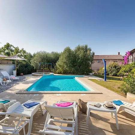 Sabi Relax Zone - Pool & Jacuzzi 아파트