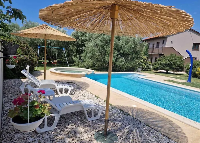 Sabi Relax Zone - Pool & Jacuzzi Апартаменти