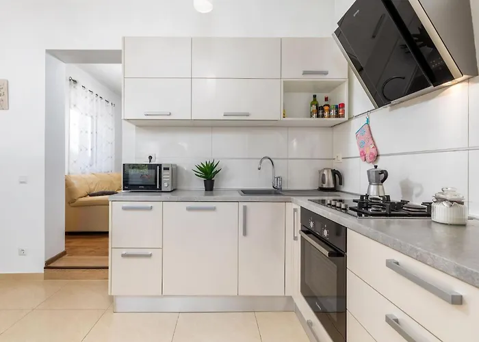 Sabi Relax Zone - Pool & Jacuzzi